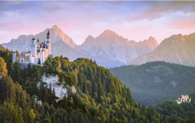 咱为何不热情三免？以免费医疗为例，疾病有两种：埃及的灾和保罗的刺