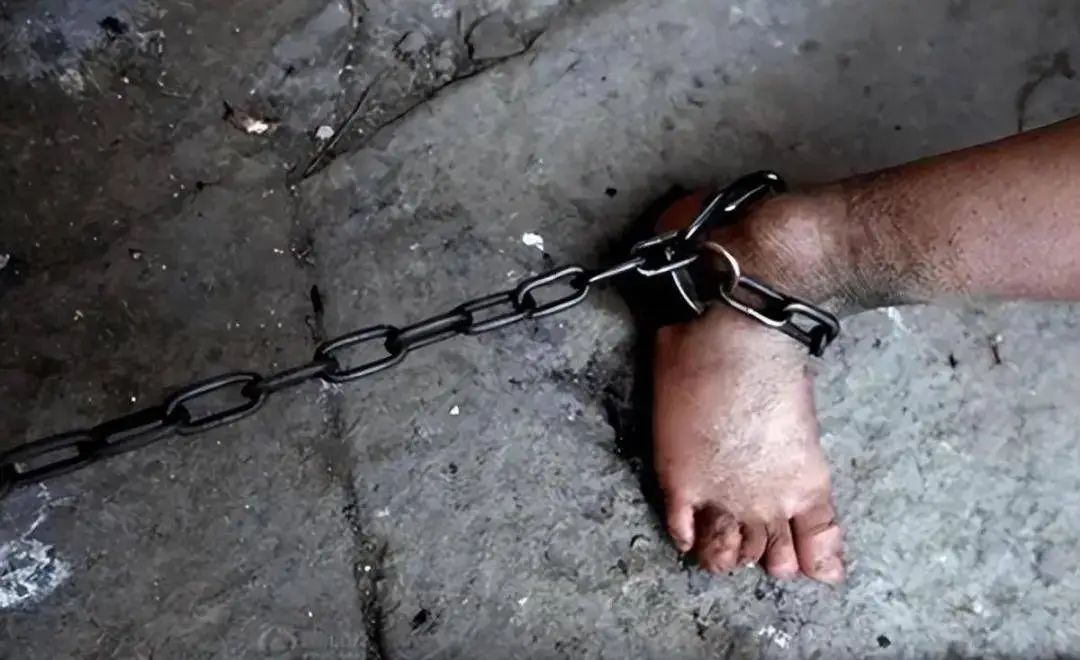 中国政府新政策保护本国儿童！美式领养太可怕！