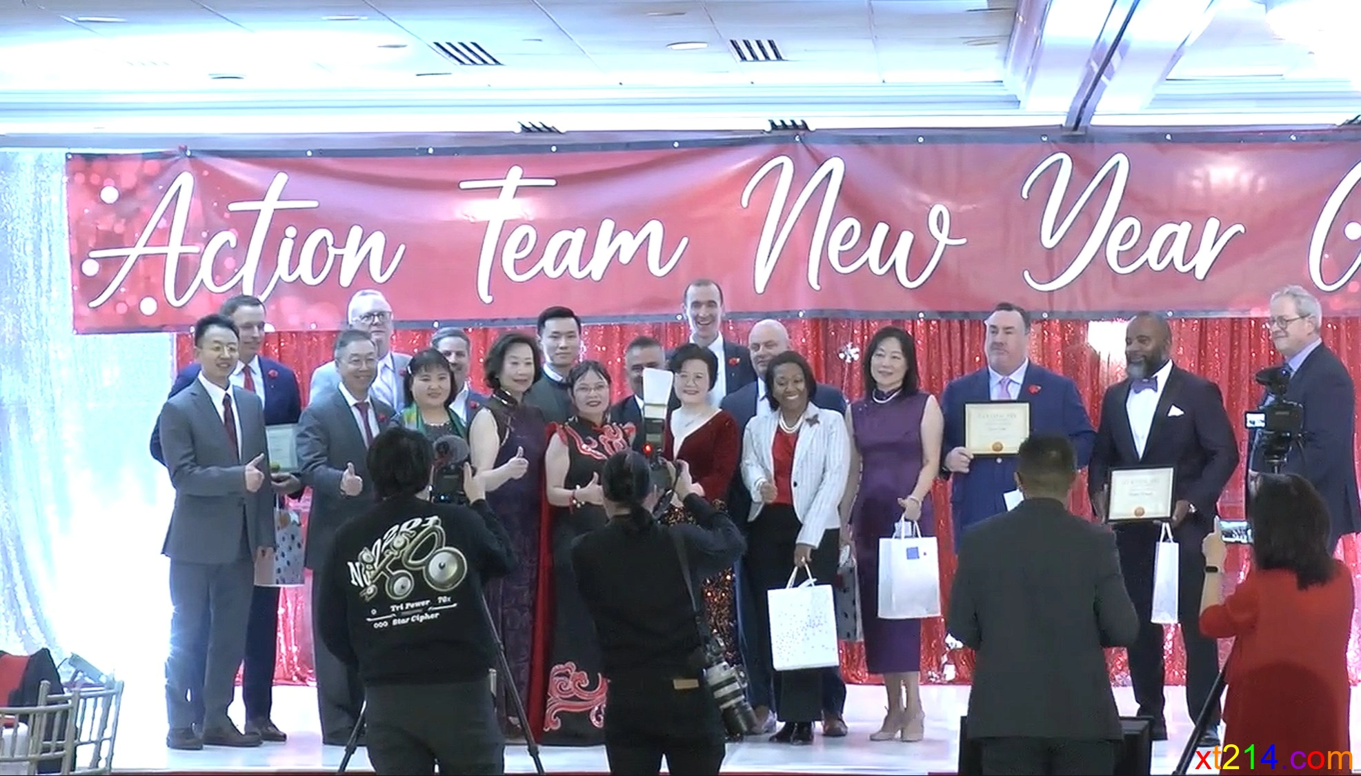 Bronze代表合影：合作伙伴合影